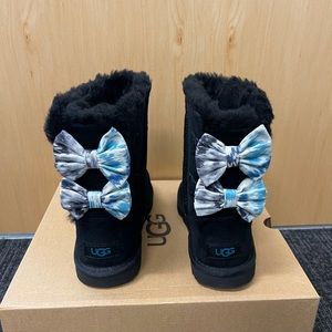 NIB UGG Bailey Bow Tie Dye Boots